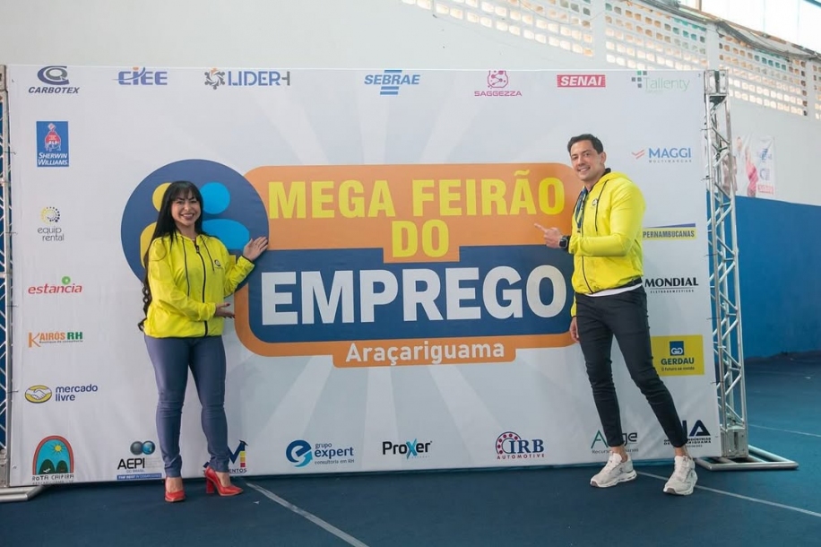Primeira-dama Mirelle Trevisan participa do Mega Feirão do Emprego e celebra sucesso 