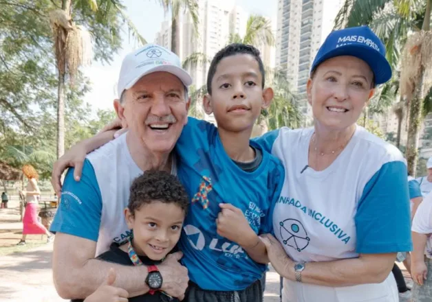 Beto Piteri reforça compromisso com a inclusão em caminhada no Parque Dom José