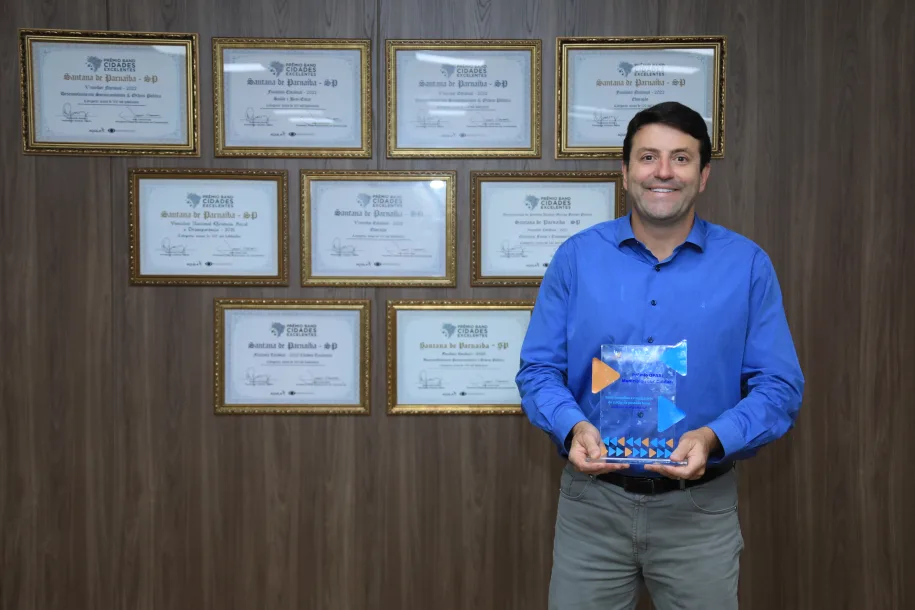 Elvis Cezar destaca liderança de Santana de Parnaíba no ranking de obras do Estado