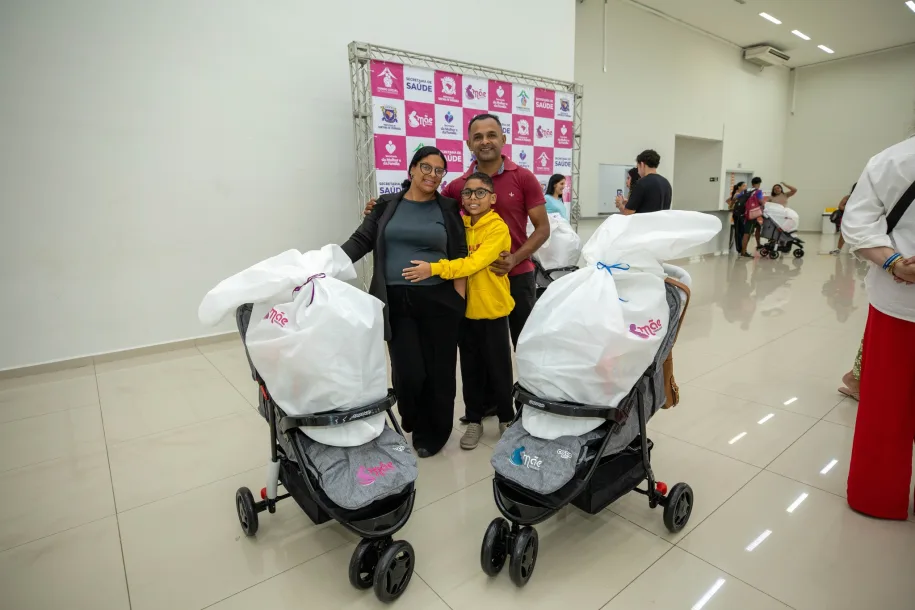 Santana de Parnaíba entrega Kits Mãe Parnaibana para mais de 100 mamães