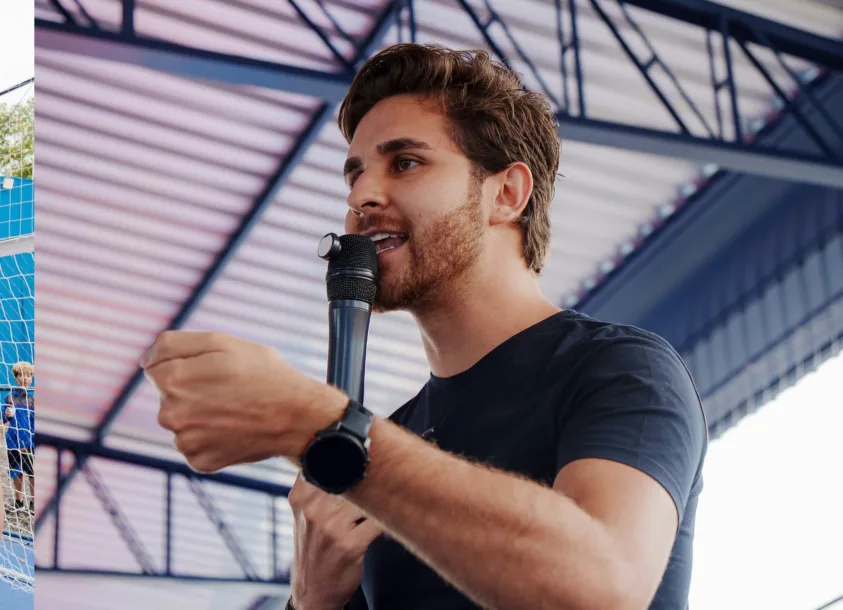 Kauan Berto homenageia servidores públicos de Cajamar pelo trabalho e dedicação à cidade