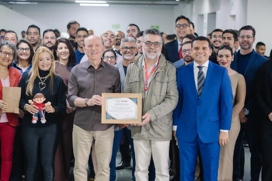 Beto Piteri homenageia servidores públicos de Barueri pelo trabalho e dedicação