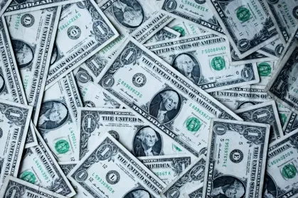 Dólar sobe 0,76% e fecha a R$ 5,39 em dia de cautela