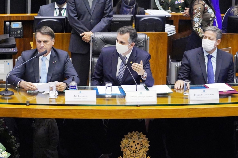 Congresso reabre trabalhos com foco na pandemia e nas reformas 