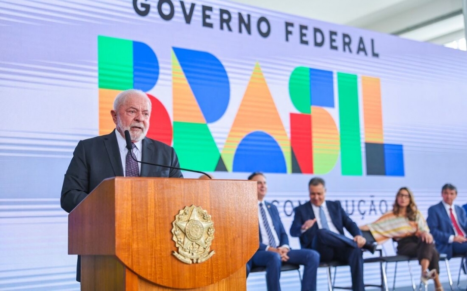 Caixa paga novo Bolsa Família a beneficiários com NIS de final 3
