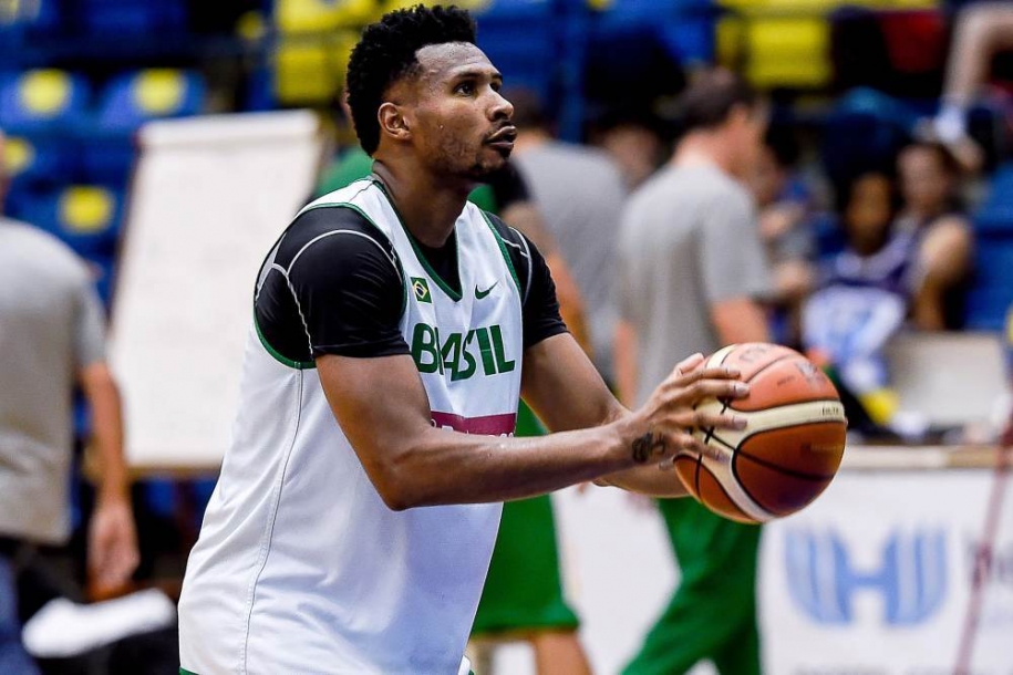 Leandrinho deixa NBA e acerta com Franca para jogar NBB